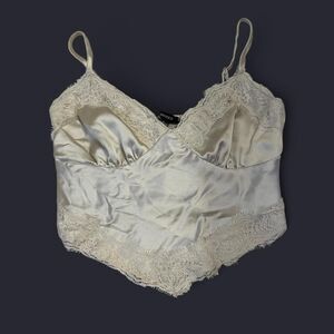 Forever-21 Women's Cream and White Crop-top